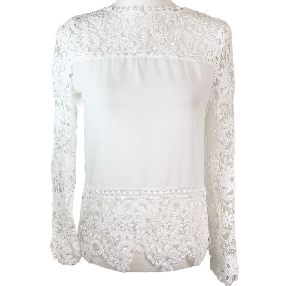 🎀White Sheer / Crochet Floral Dressy Top - Picture 2 of 8